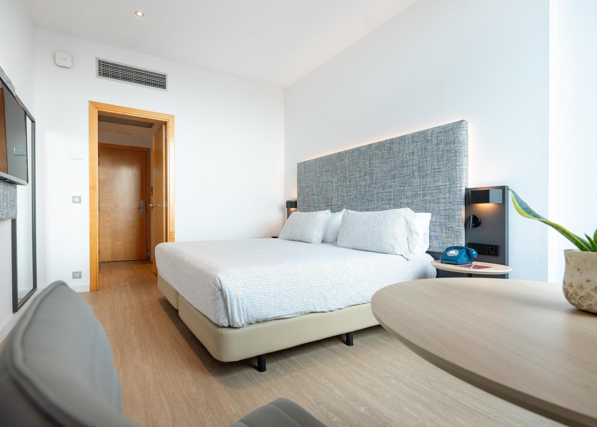 Innside By Melia Barcelona Aeropuerto El Prat de Llobregat Kültér fotó